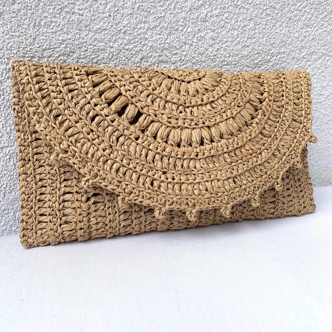 Raffia clutch bag 2