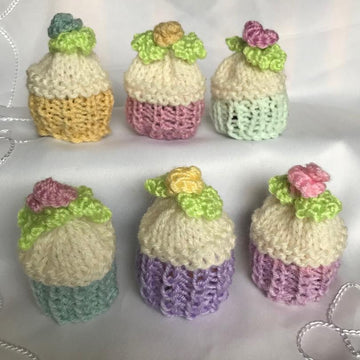 DK Knitting Pattern Mini Sweet Cupcake Easter chocolate egg cover
