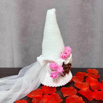 Gnome bride