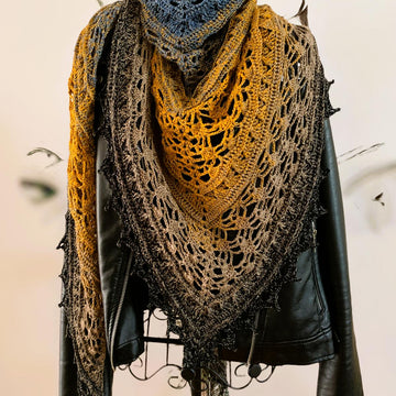 Triangular Scarf "Algea"