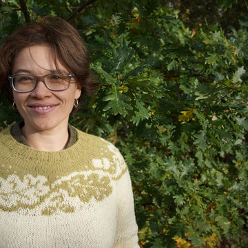 Y-oak Sweater