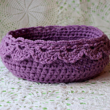 Nesting Bowls with Drop over Lace Edge