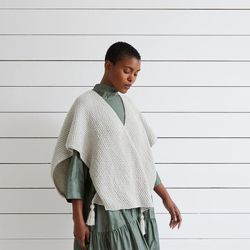 "Sami" - Shawl Knitting Pattern For Women in Debbie Bliss Cashmerino Aran by Debbie Bliss in Debbie Bliss - DB325