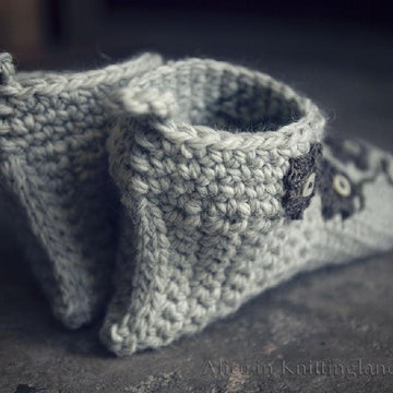 Snuggly Slippers Pattern and Tutorial