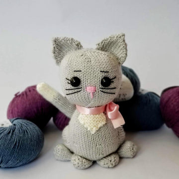 Sitting Pretty Kitten