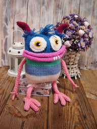 Knitted Bansen Monster