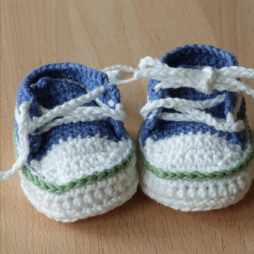 Doll trainers and boots