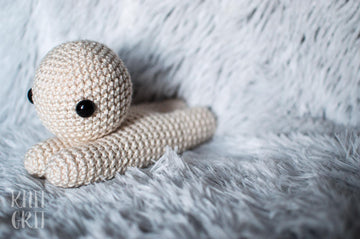 Laying "Flat" Amigurumi