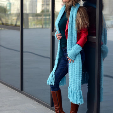 Svalbard knit super scarf with fringe