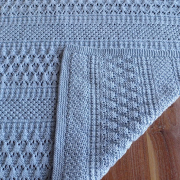 Cozy Honeybee Baby Blanket