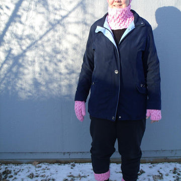 Strawberry Fluff Cowl