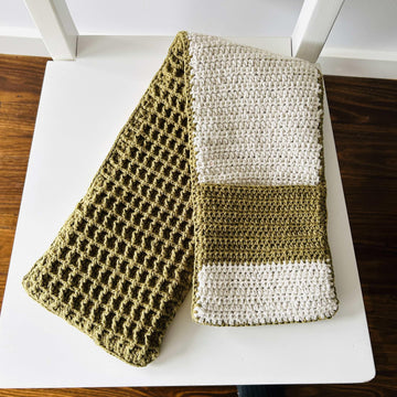 Waffle stitch two handed Oven Mitt