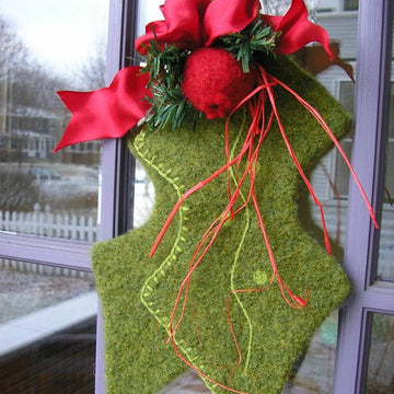 Felted Woolly Holly Leaf & Berries