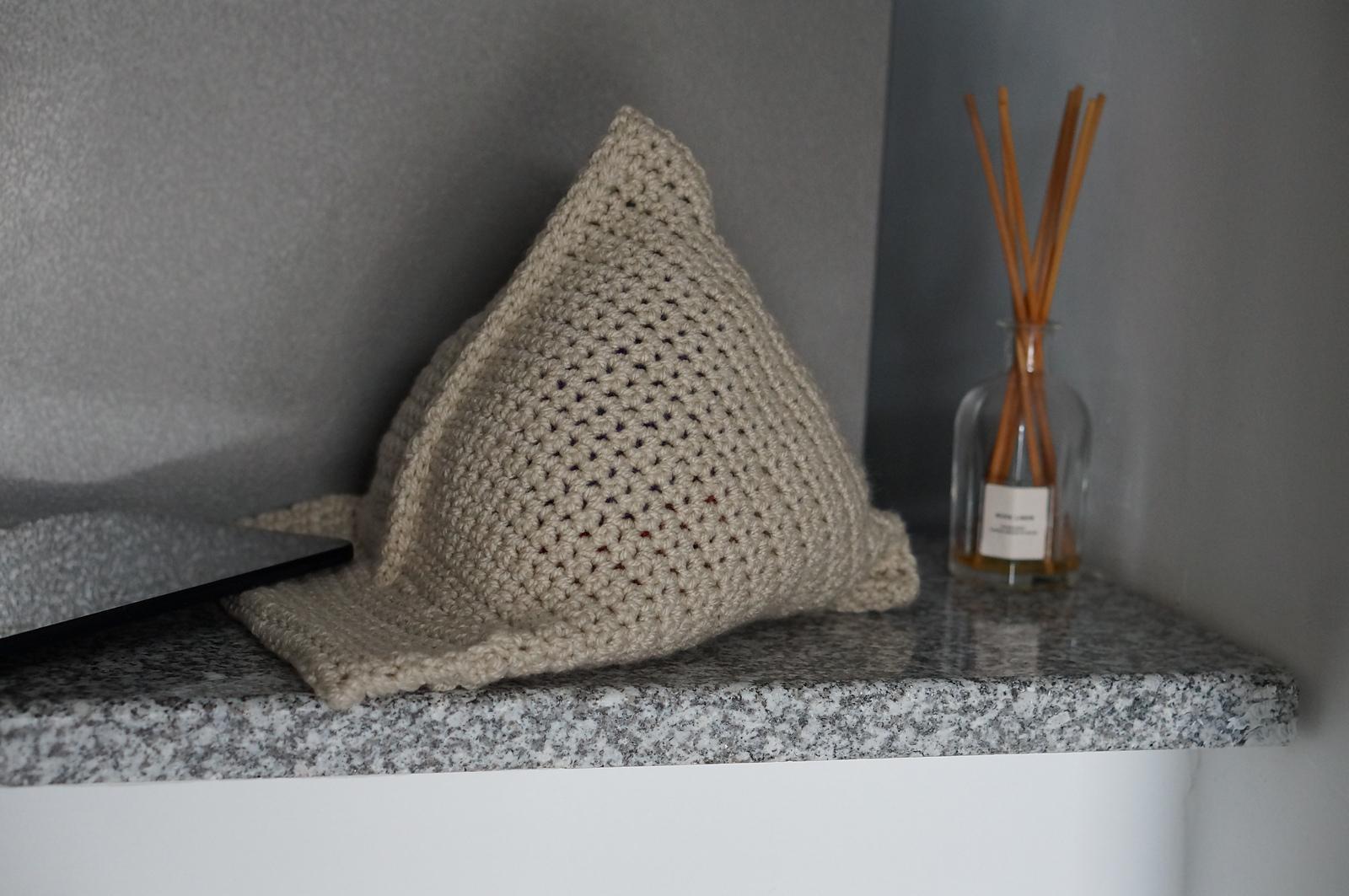 Tablet pillow