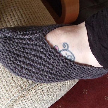 Easy Garter Stitch Booties for Everyone