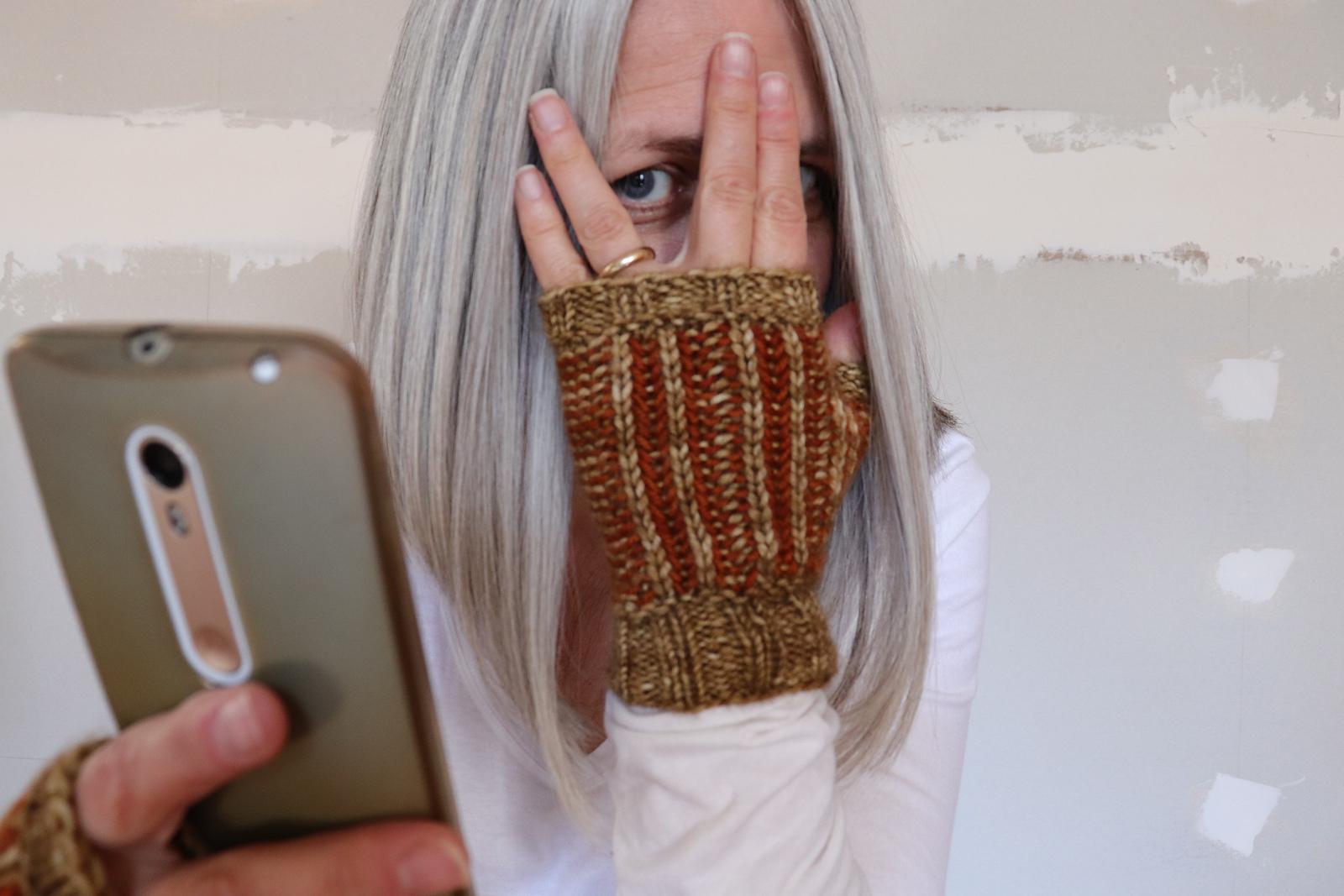 Hammy Fingerless Mitts