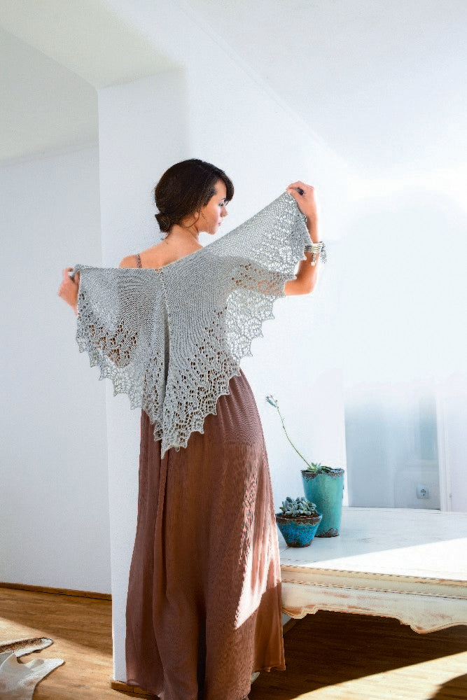 Ladies Scarf in SMC Select Reflect - 1902AB - Downloadable PDF