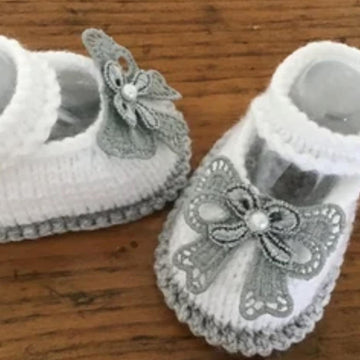 Baby Girl Pearl Bow Shoes