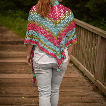 Triangular shawl "Bahamas"
