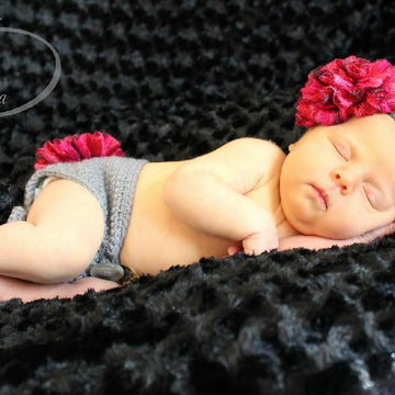Baby Wrap with Ruffle Yarn Frill