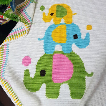 CROCHET Baby Blanket - Three Elephants