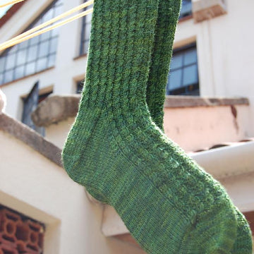 Simple Cable Socks