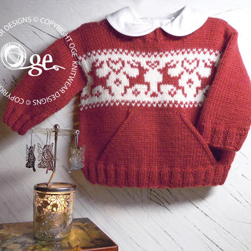 Christmas sweater with pocket and reindeers