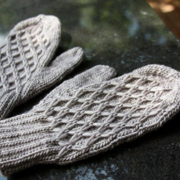 Diamond Lattice Mittens