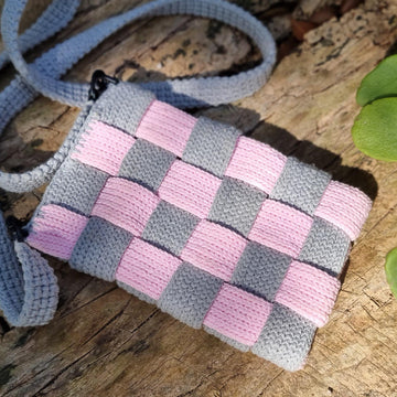 Mobile phone crossbody shoulder bag crochet pattern T3