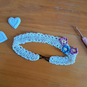 Crochet Headband With Flowers Pattern