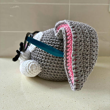 BUNNY GLASSES HOLDER