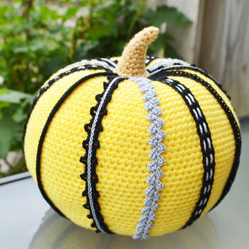 Glam Pumpkins. Crochet Pumpkins. Fall decoration. Autumn ornament. Posh Pumpkins. Halloween decor.