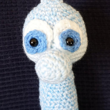 Amigurumi Häkelanleitung für den Wurm Flo (Wollreste)