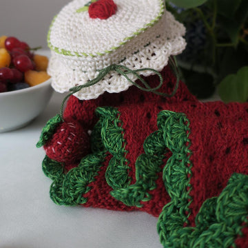 Sweet Strawberry Scarf