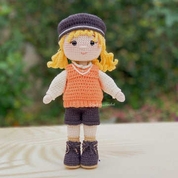 Lisa doll