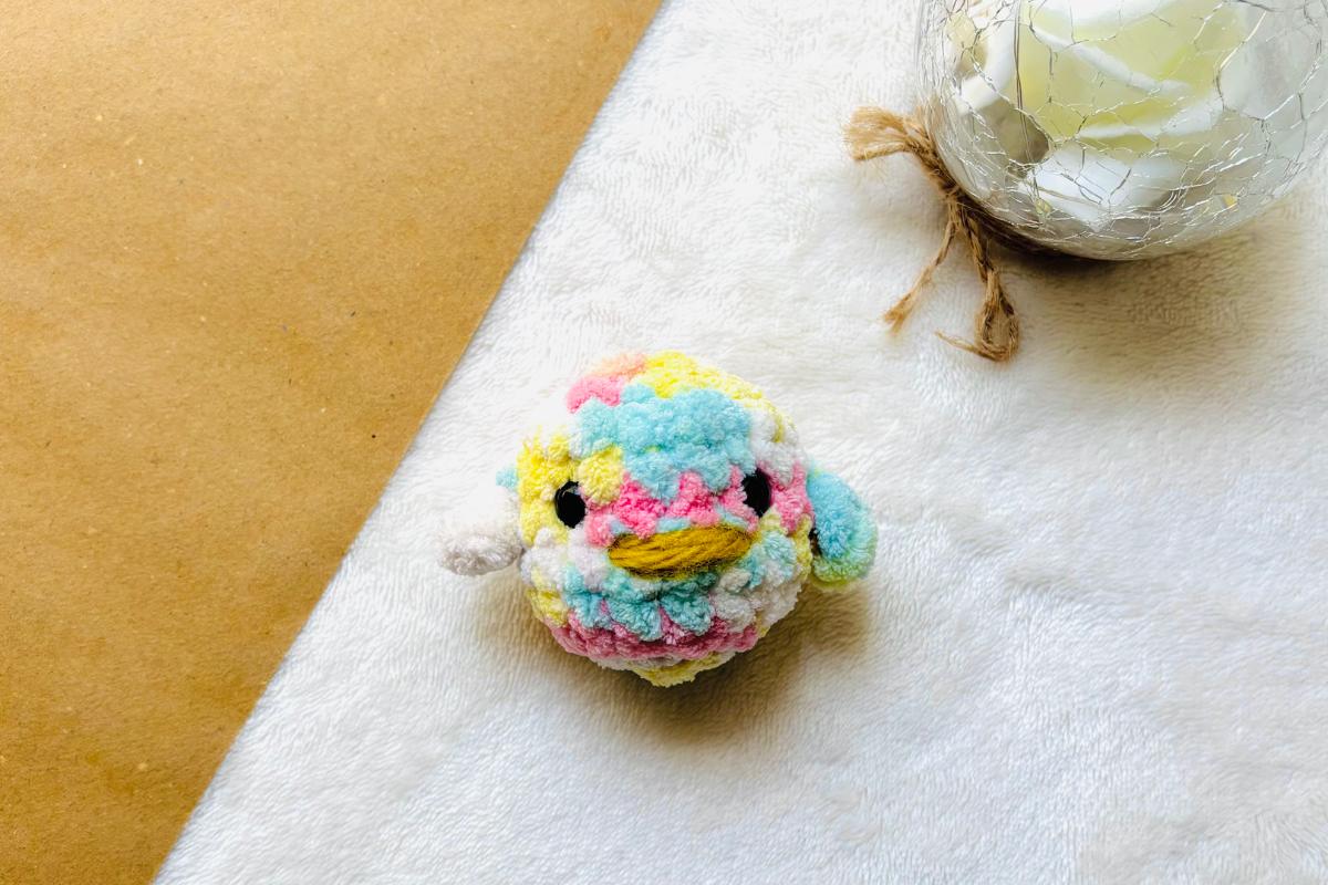 Amigurumi cute chick