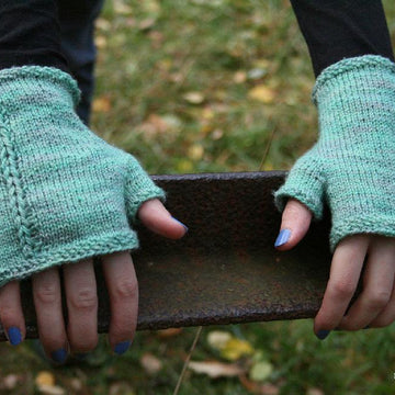 Rapunzel Mitten