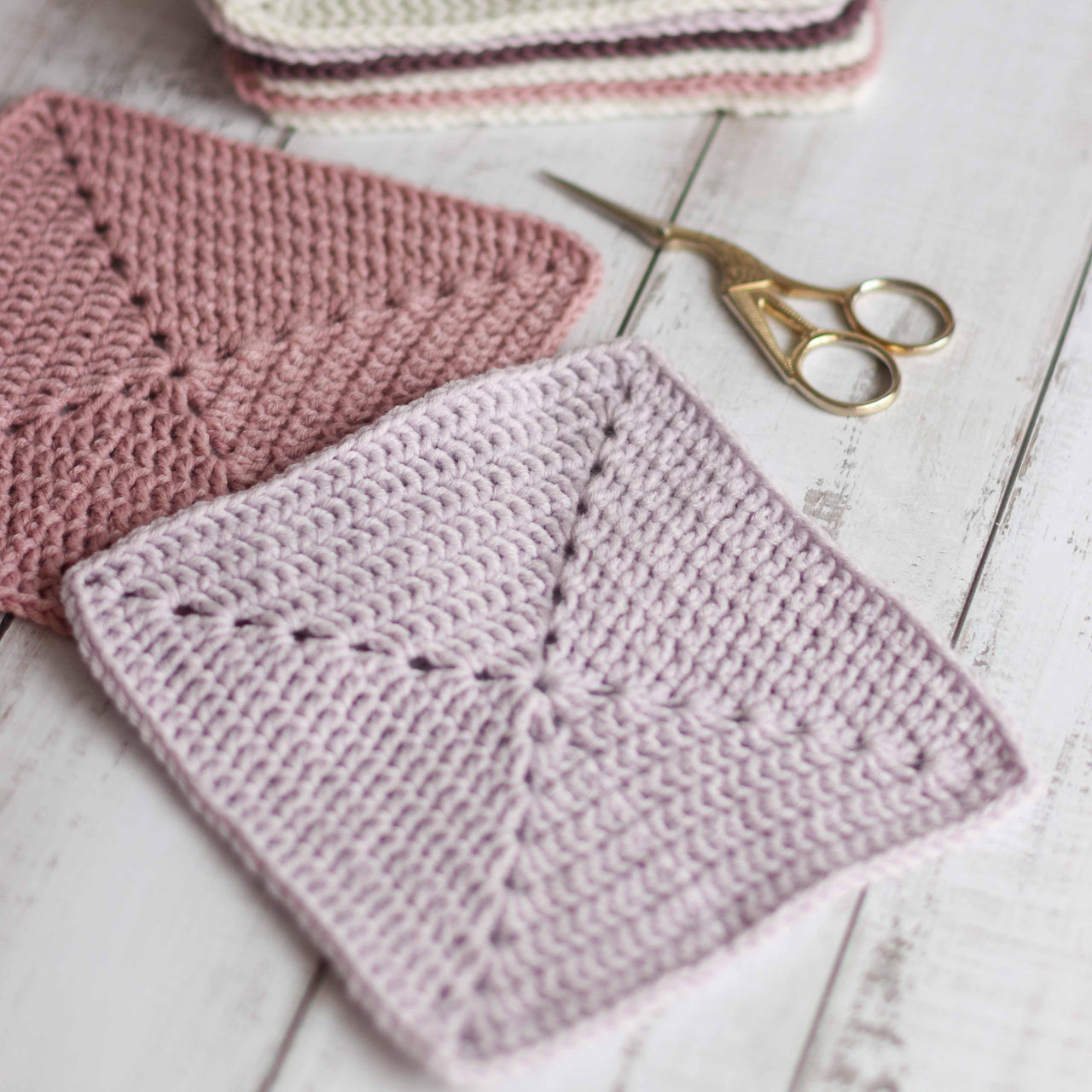 Solid granny square