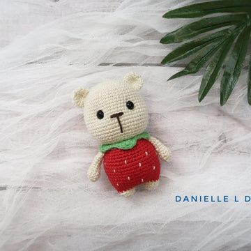 Strawberry bear amigurumi