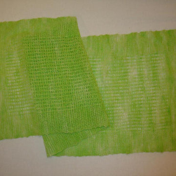 Light and soft shawls (English)