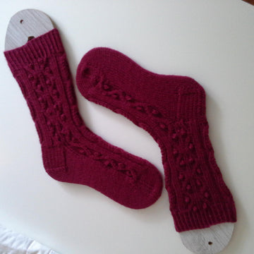 Pea Pod Burgundy Socks