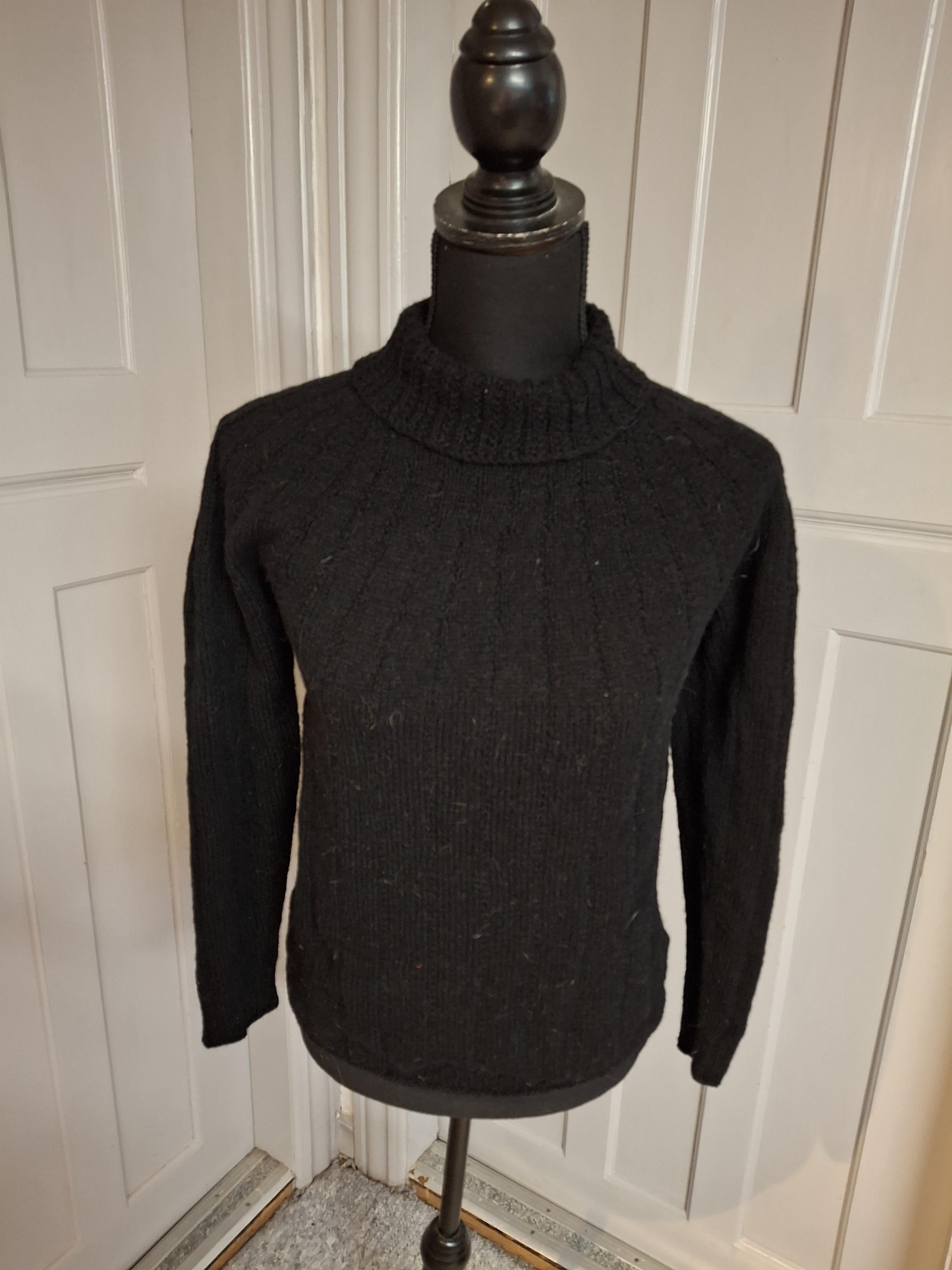 ISOBEL, lady jumper in Shetland wool