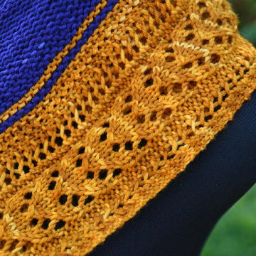 Lace Arrow Shawlette