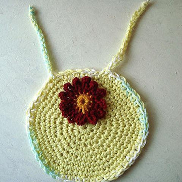 456 BABY BIB AND FLOWER