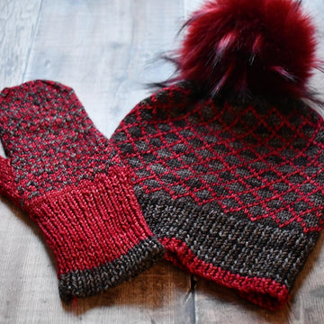 The True Queen Hat and Mitts