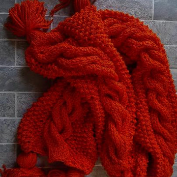 Jumbo scarf with cable detail