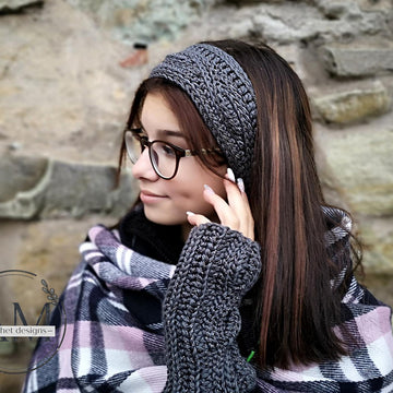 Cables knit-look headband