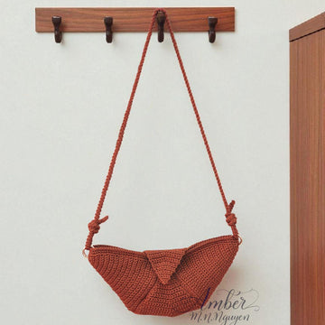 Crochet Croissant Clutch Pattern