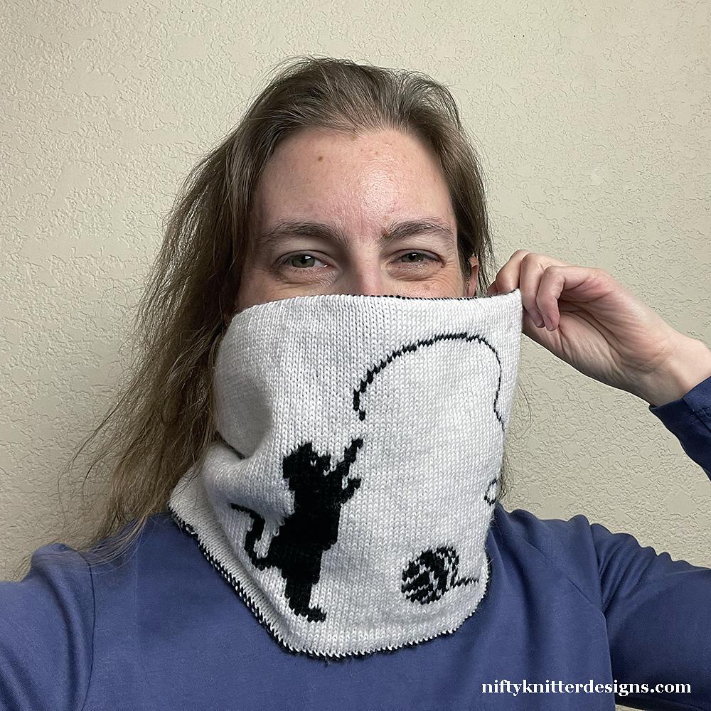 Cattitude Cowl