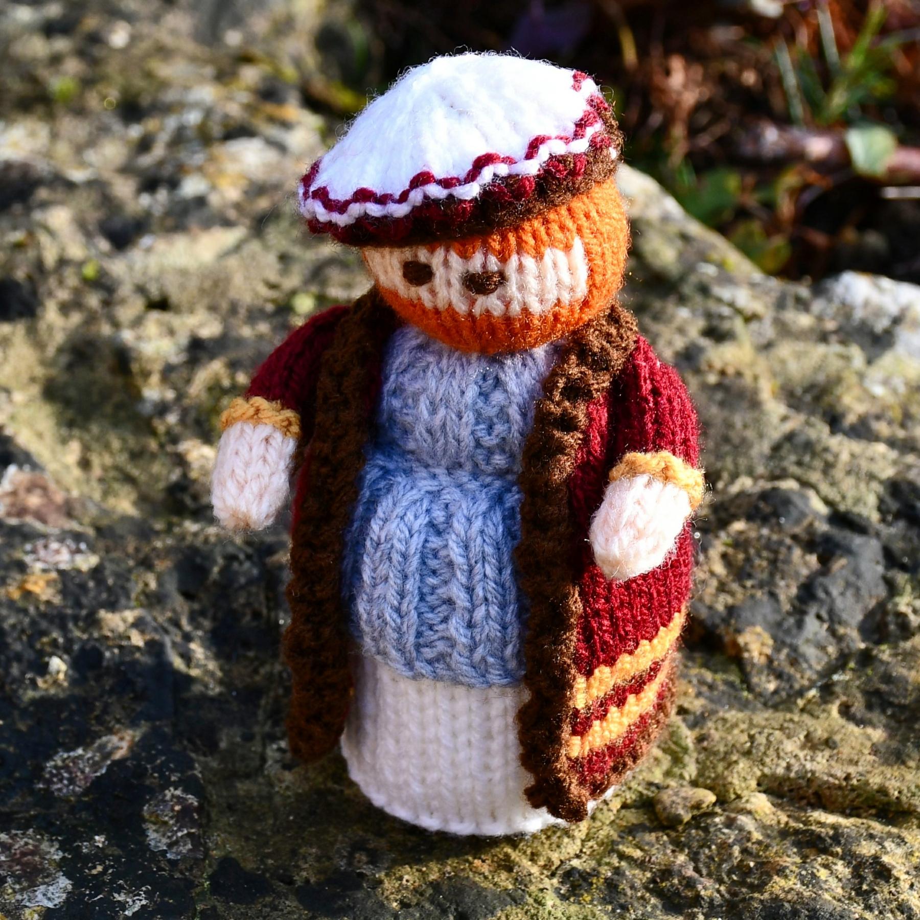 Henry VIII Doll Knitting Pattern - Toy Knitting Pattern